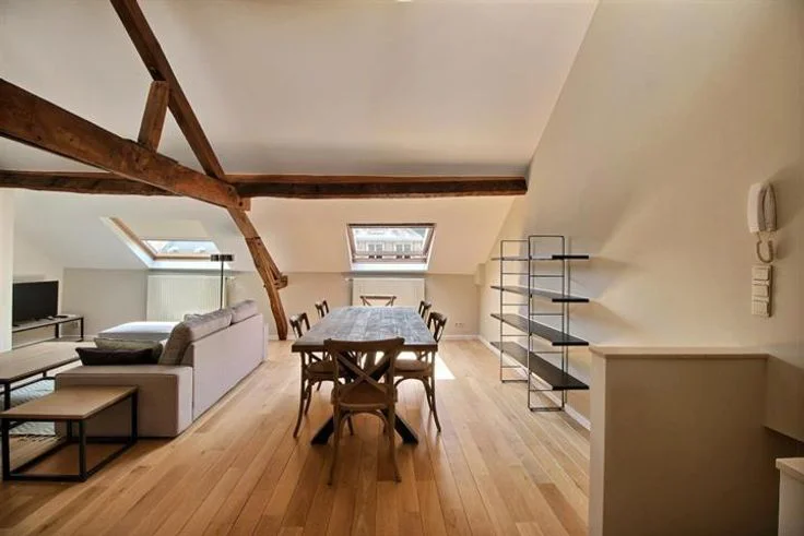 Duplex - Duplex A Louer 1 chambre Bruxelles - Place du Grand Sablon 7 - 1000 - BE