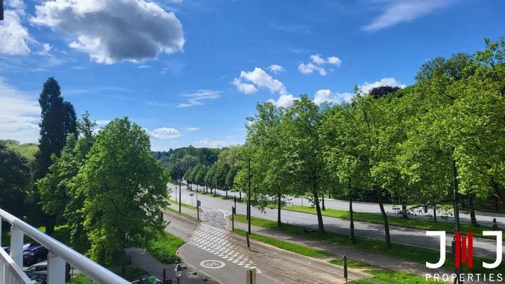 Appartement A Louer 3 chambres Woluwe-Saint-Pierre - Avenue de Tervueren 328 - 1150 - BE